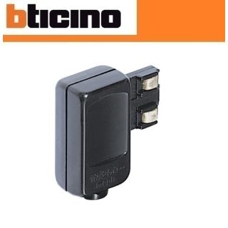 SPINA VOLANTE 2P+10A IRREVERSIBILE BTICINO 2200NA NERO