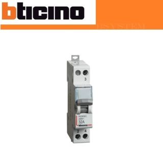 COMMUTATORE CON ZERO CENTRALE 1NO 32A F61N32C BTDIN BTICINO