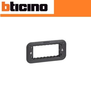 SUPPORTO 4 POSTI BTICINO LIVING NOW K4704