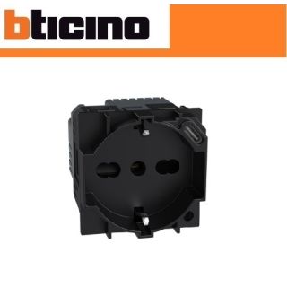 PRESA SCHUKO CON USB KG4140A16USB LIVING NOW BTICINO NERO