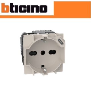 PRESA SCHUKO CON USB KM4140A16USB LIVING NOW BTICINO SABBIA