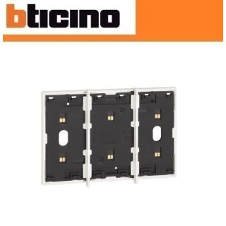 FRAME ELETTRIFICATO 3 MODULI BTICINO LIVING NOW KW8103 BIANCO