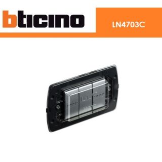SUPPORTO 3 POSTI PER PLACCHE AIR BTICINO LIVING LIGHT LN4703C