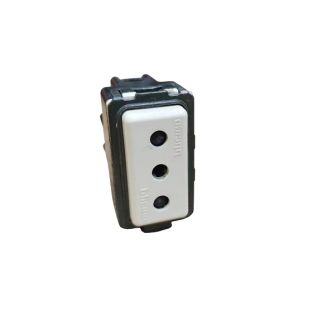 PRESA 10A 5113 BTICINO MAGIC