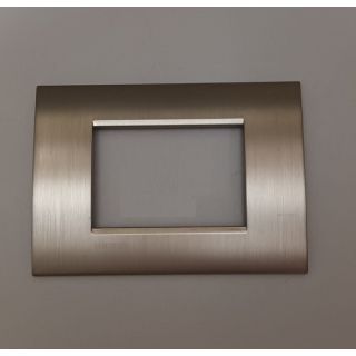 BTICINO LIVINGLIGHT PLACCA QUADRA 3 MODULI METALLO LNA4803ACS ACCIAIO SPAZZOLATO
