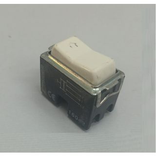 PULSANTE DOPPIO CON FRECCE 10A 2 NO per tapparelle MASTER 16042 compatibile BTICINO MAGIC