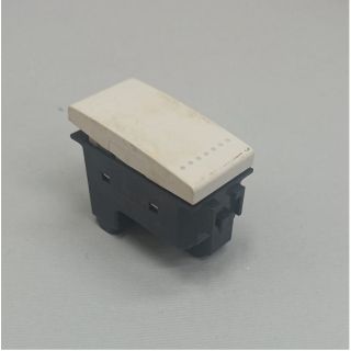 INTERRUTTORE UNIPOLARE 16a living light bticino n4001n