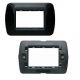PLACCA 3P NERO AUTOPORTANTE COMP.BTICINO LIVING LIGHT/INTERNATIONAL