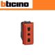 PRESA BIPASSO 2P+T 16A BTICINO LIVING NOW ROSSO KR4180