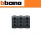 PRESA TRIPLEX BIPASSO 10/16A BTICINO LIVING INTERNATIONAL L4180/3 ANTRACITE