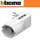 ADATTATORE BTICINO SALVASPAZIO 2 PRESE 10A PRESA SCHUKO S3615DE BIANCO